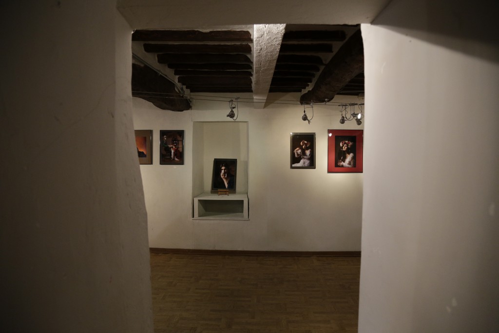 allestimento-esposizione-metamorfosi-fotografia-arginetti-livin_art2